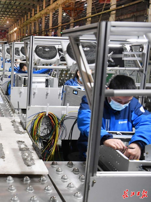 爭分奪秒確保訂單如期交付,能自動監(jiān)測故障的智能配電柜從武漢運往全國