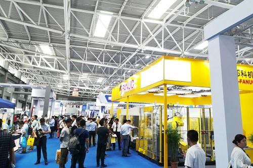 智造產(chǎn)業(yè)新生態(tài) 2021青島工業(yè)自動(dòng)化展乘勢(shì)而來(lái) ?？藗愃闺姎忾W耀亮相